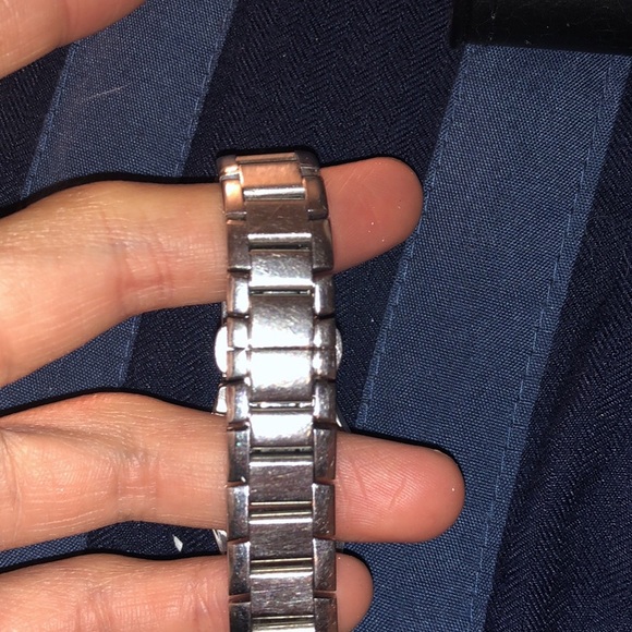 Movado Women’s Watch - Picture 14 of 14